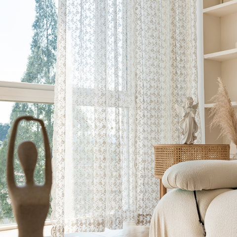 Weißer Schleier mit bestickten Arabesken im Bohemian-Chic-Stil