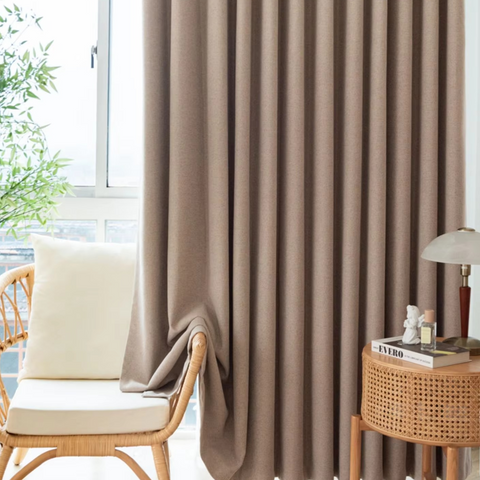 Taupefarbener Verdunkelungsvorhang