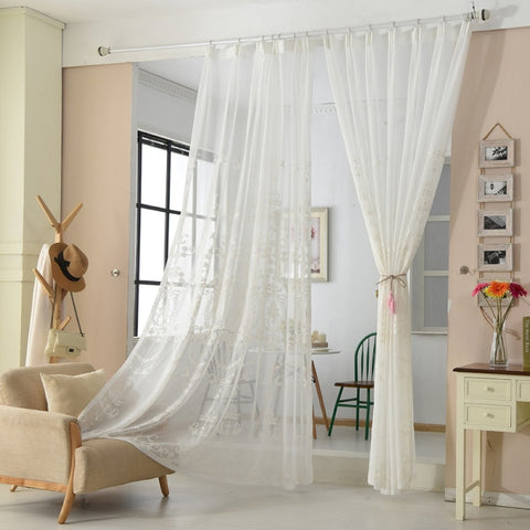 Luxuriöses, besticktes, transparentes Wohnzimmer