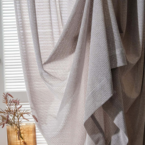 Schicker Mesh-Vorhang für das Wohnzimmer