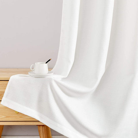 Weißer Sichtschutzvorhang