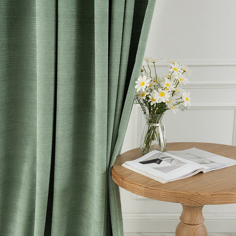 Khakigrüner Vorhang