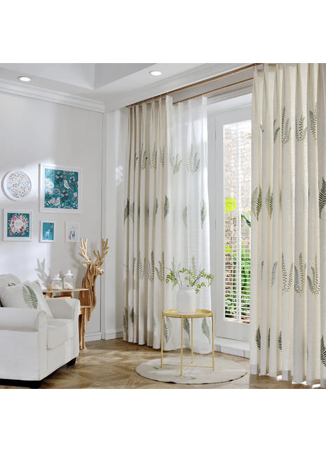Weißer Vorhang im Bohème-Stil für das Wohnzimmer