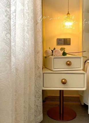 Weißer Schleier mit bestickten Arabesken im Bohemian-Chic-Stil