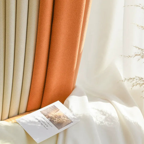 Orangefarbener Vorhang für modernes Wohnzimmer