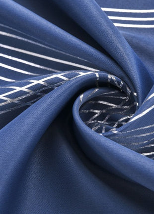 Trendiger marineblauer Vorhang