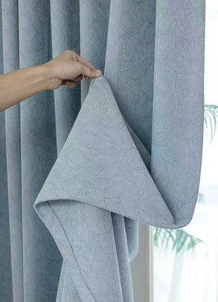 Eleganter moderner blauer Vorhang
