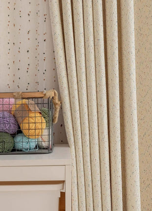 Gemütlicher, ecrumelierter Frotteevorhang für das Schlafzimmer
