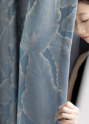 Blauer Vorhang mit goldenem Holzmuster für Wohnzimmer