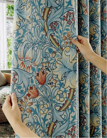 Jacquard-Vorhang mit roten Blumen und Vögeln im klassischen Stil