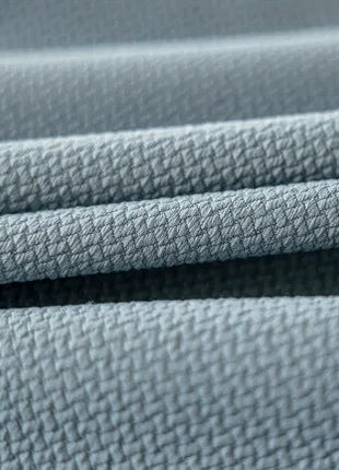 Blauer Vorhang mit dickem Chevronmuster