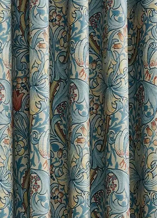 Jacquard-Vorhang mit roten Blumen und Vögeln im klassischen Stil