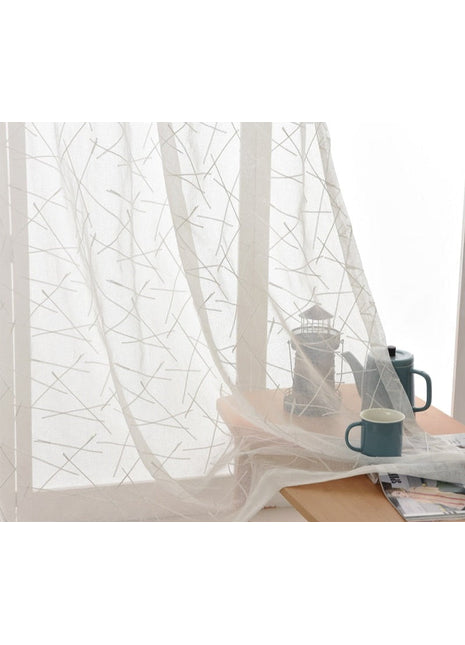 Weißer Voile-Vorhang mit Muster